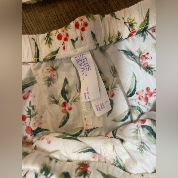 Above Stars | Large Printed Pajama Set - Picture 2 of 6